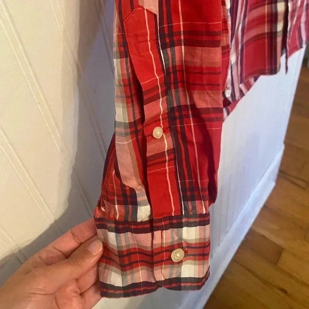 J. Crew Men’s plaid Long Sleeved Button-up shirt